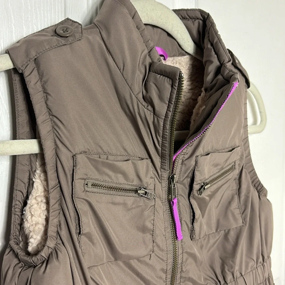 CREWCUTS Girls Puffer Vest fleece lined size 10 girls zip up vest stretch waist
